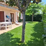 Apartment Daphne Experience - Home, Harmony And Garden Loreto Aprutino