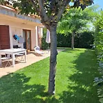 Apartment Daphne Experience - Home, Harmony And Garden *