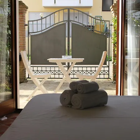 Daphne Experience - Home, Harmony And Garden Apartment *