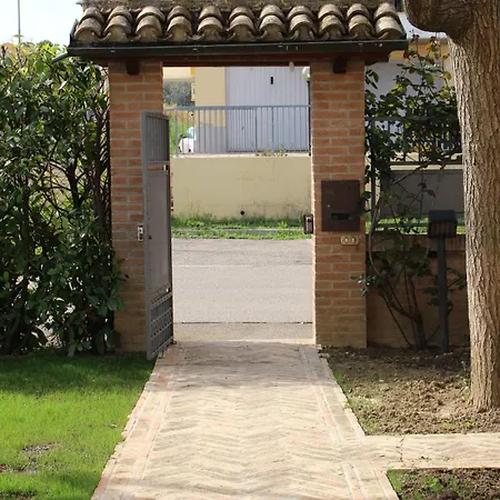 Daphne Experience - Home, Harmony And Garden * Loreto Aprutino