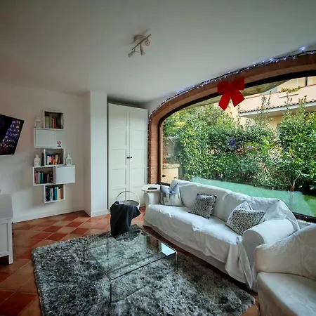 Daphne Experience - Home, Harmony And Garden