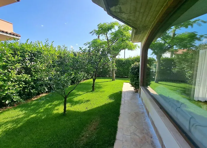 Daphne Experience - Home, Harmony And Garden Apartament