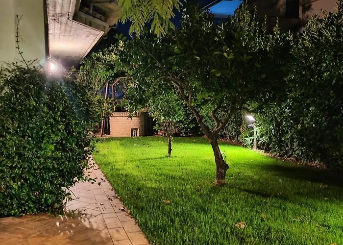 Apartment Daphne Experience - Home, Harmony And Garden